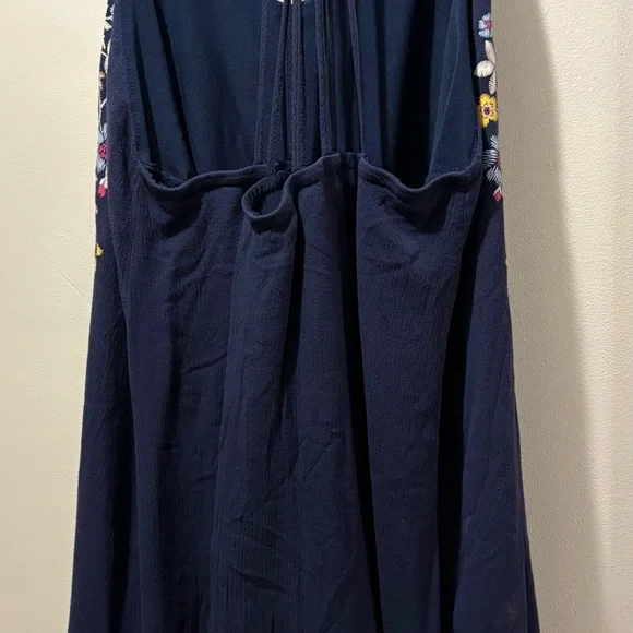 Floral Embroidered Halter Dress - Picture 3 of 5